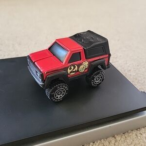 1984 Red BUDDY L TRUCK with camper #2 dice ab Preowned scratches/marks